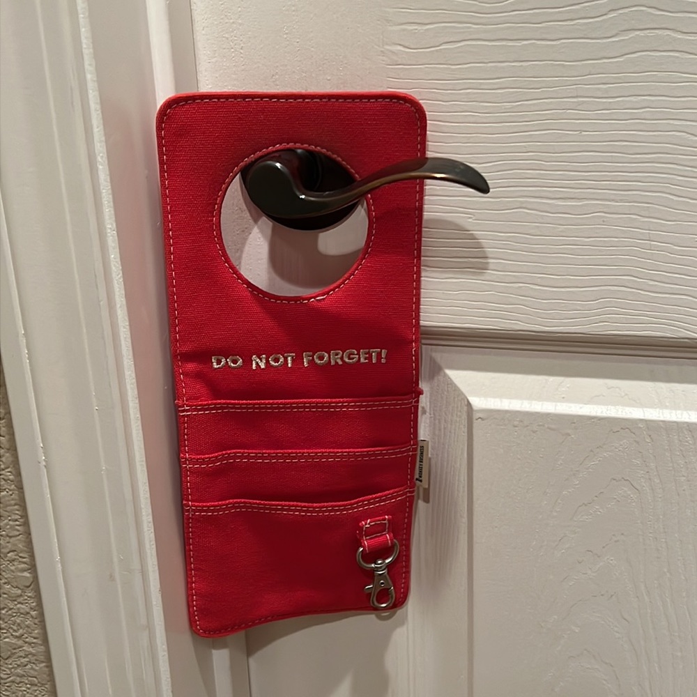 Door Hanger - Picture 3 of 3